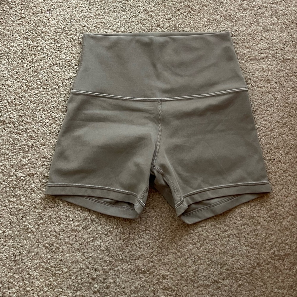 lululemon align high rise short 4inch